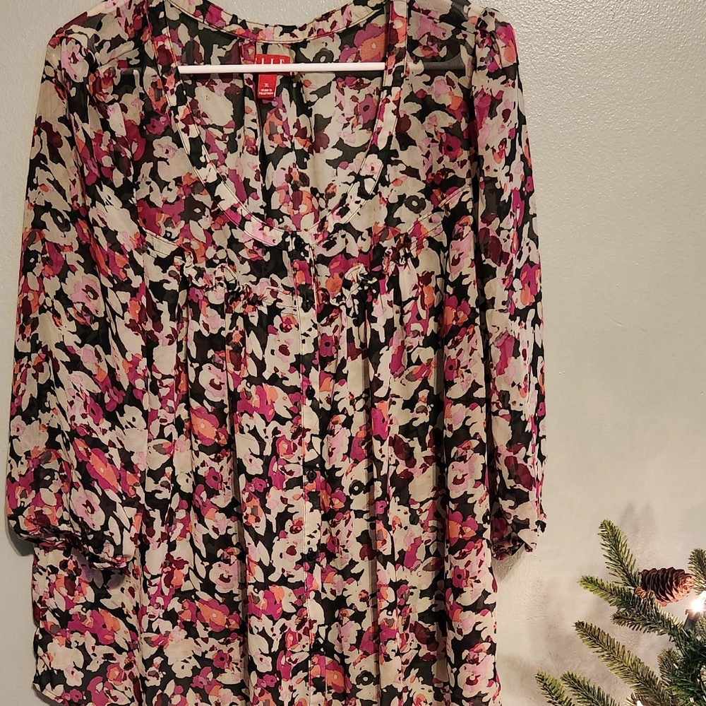 Elle sheer top